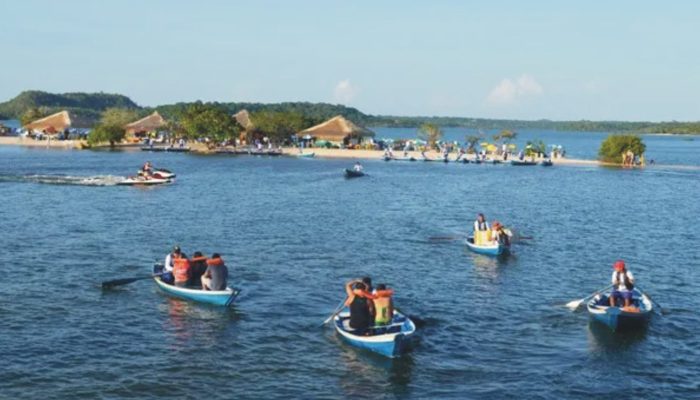 conoes crossing 2018 some caption text